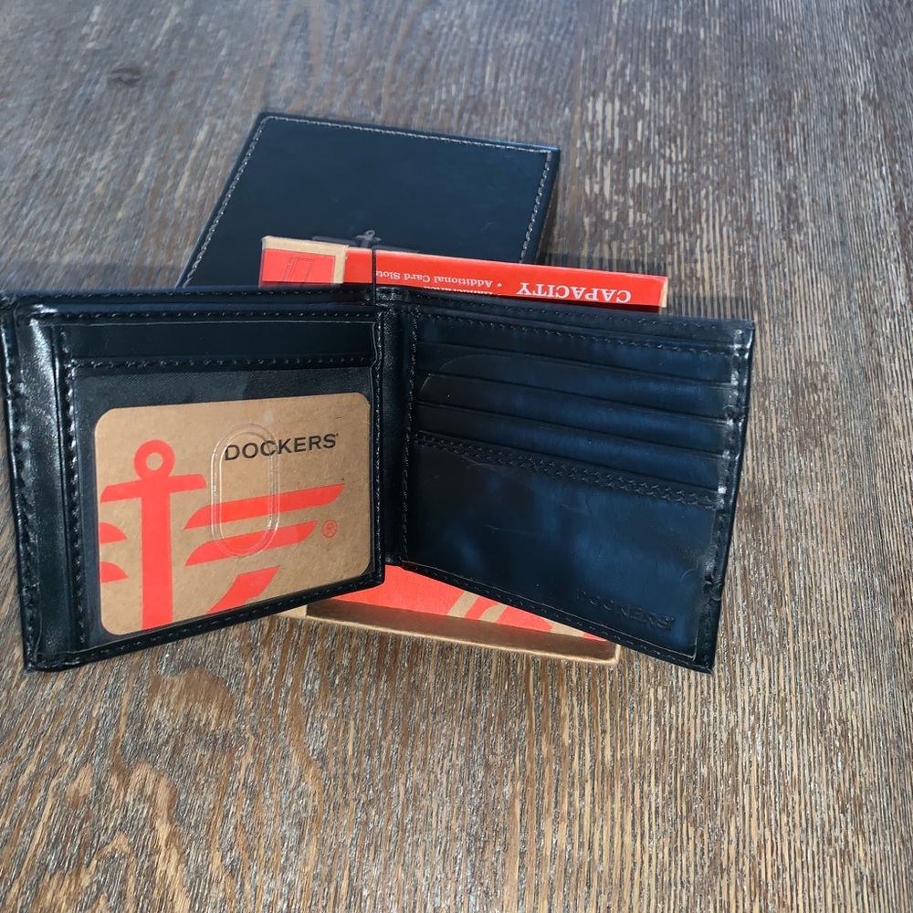 Wallet - Picture 3 of 5